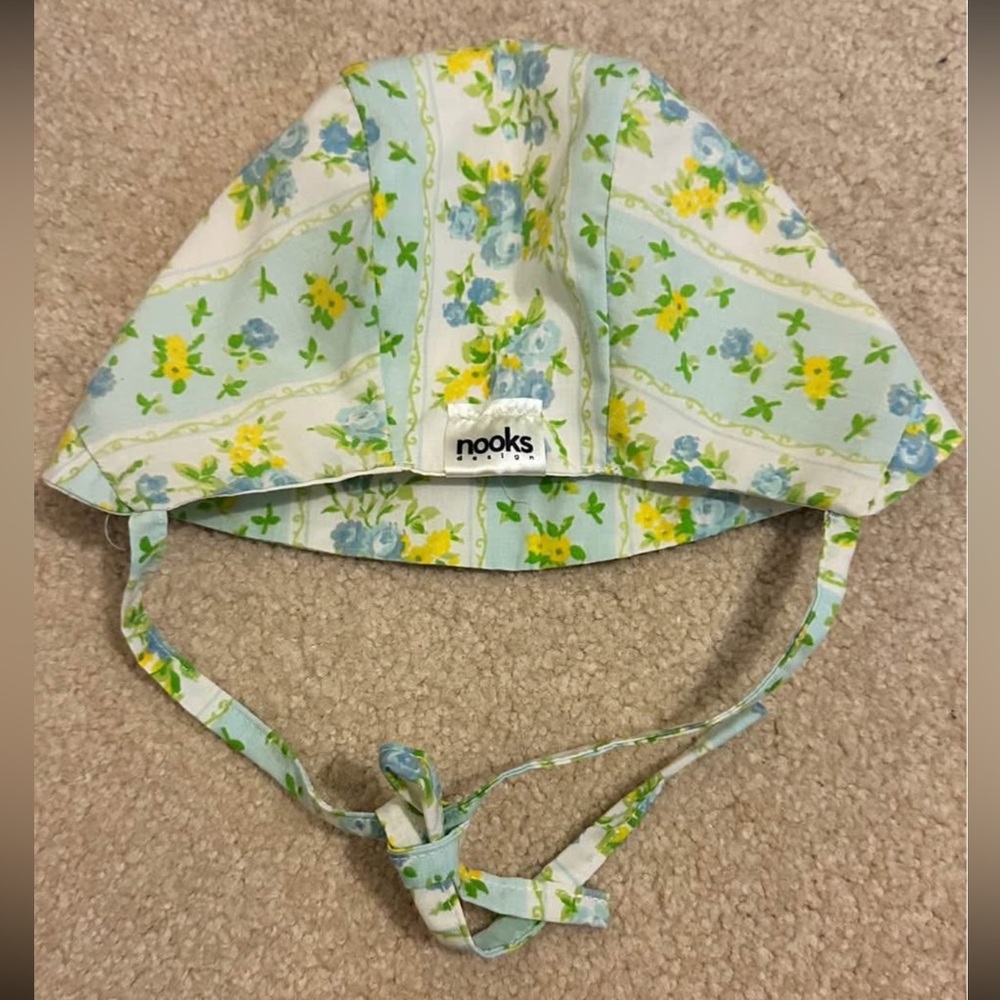 NWOT Nooks baby Floral Bonnet - Light Blue and Yellow